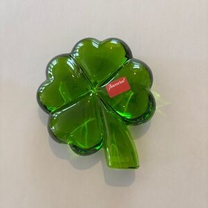 Baccarat crystal green four leaf clover paperweight